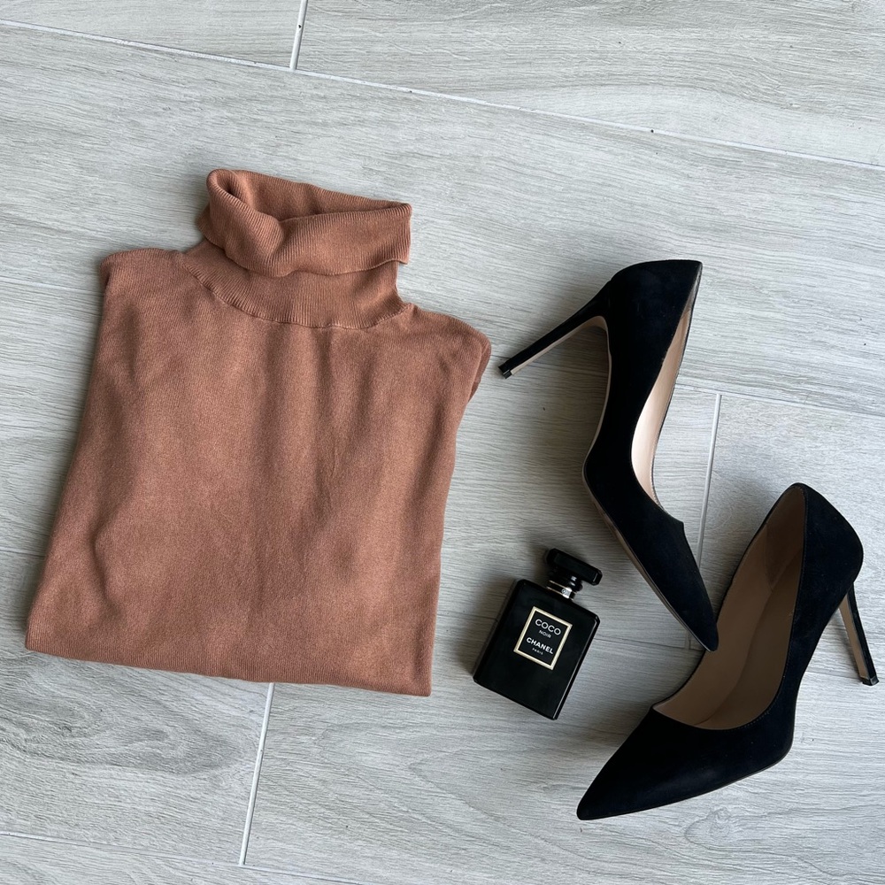 H&M basic long sleeve knit turtleneck sweater